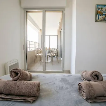 Marina Bay * Antibes